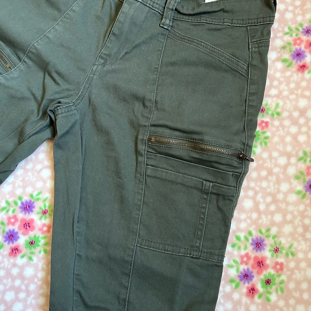 Pants - Picture 2 of 5